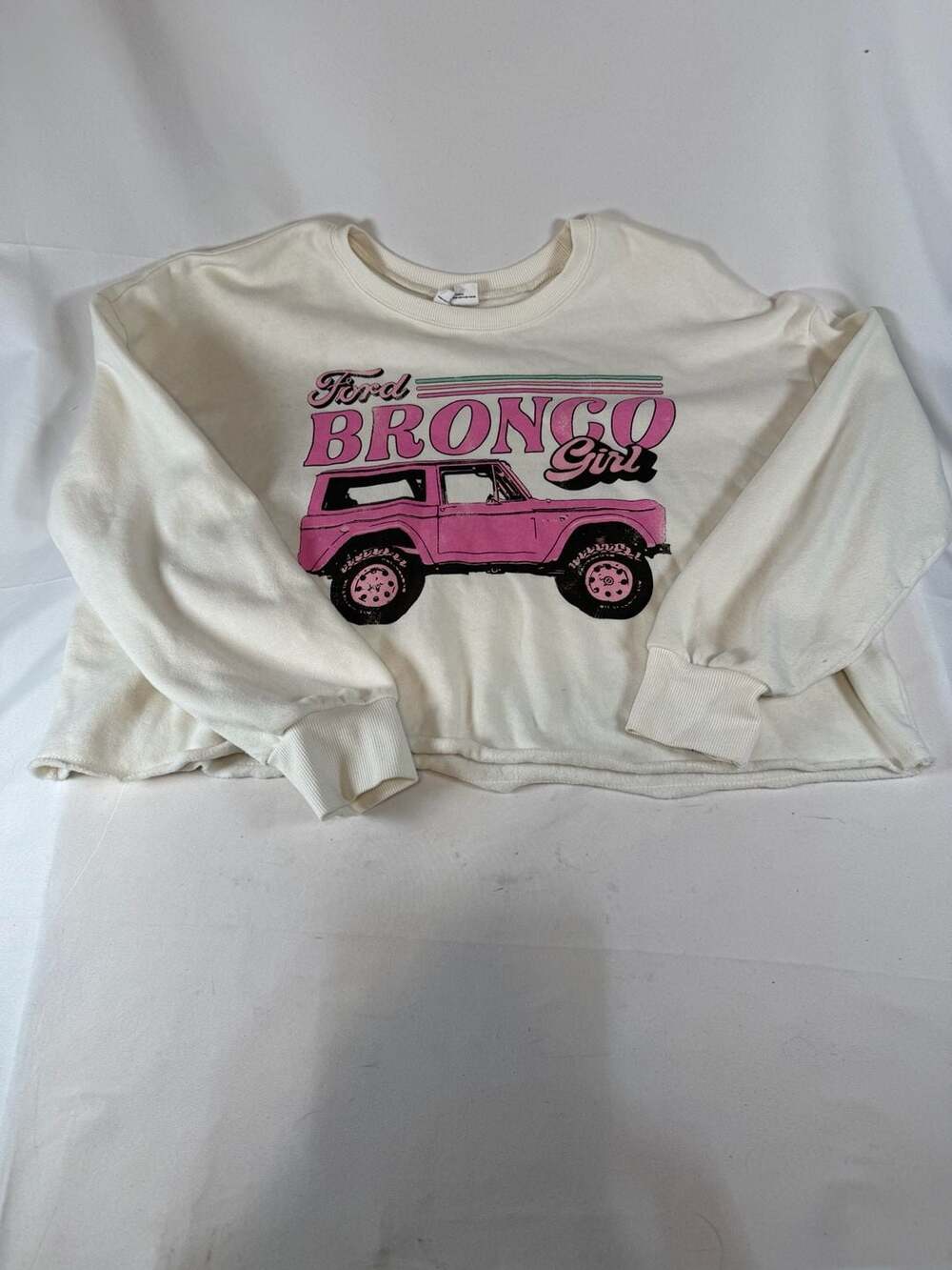 Ford Bronco Girl Oversized Sweatshirt Size M Cream Pink Graphic Pullover Retro/Y